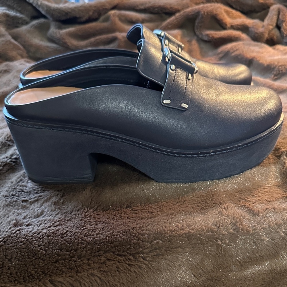 Fitflop Pilar Leather Platform Navy Mules with Buckle - Picture 5 of 12